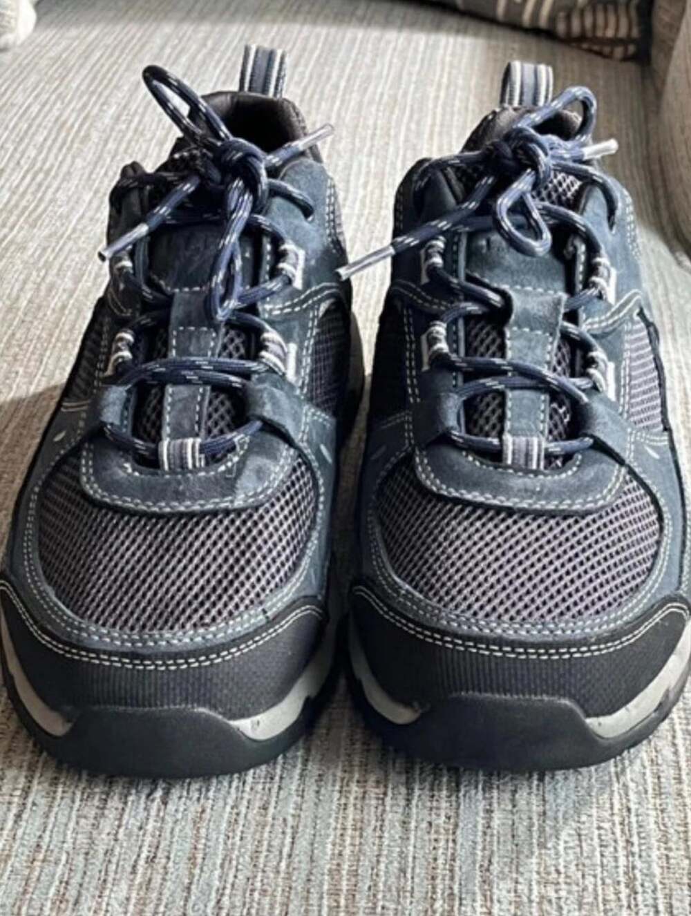 LL Bean Mens Trail Blue Low Top Hiking Shoes Sz 9
Men